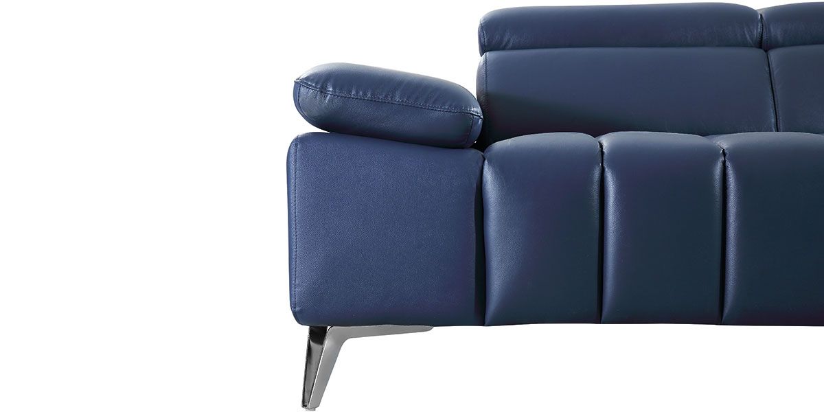 Fauteuil_cuir_Design_LYAM_-_Bleu_3_LaMaisonDuCanapé