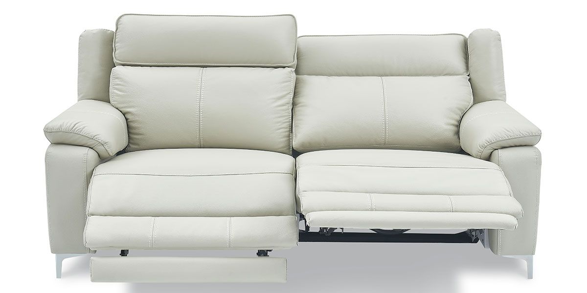 Canapé_relaxation_électrique_3_places_en_cuir_KARA_-_Gris_clair_2_LaMaisonDuCanapé