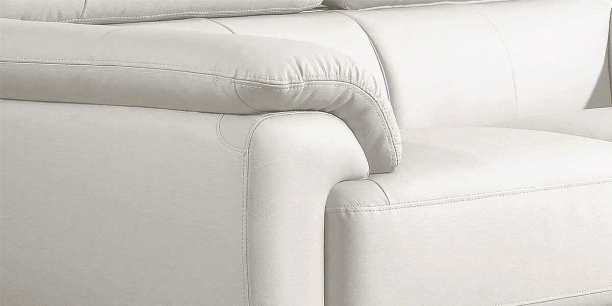 Canapé_3_places_blanc_en_cuir_-_MARJORIE_3_LaMaisonDuCanapé