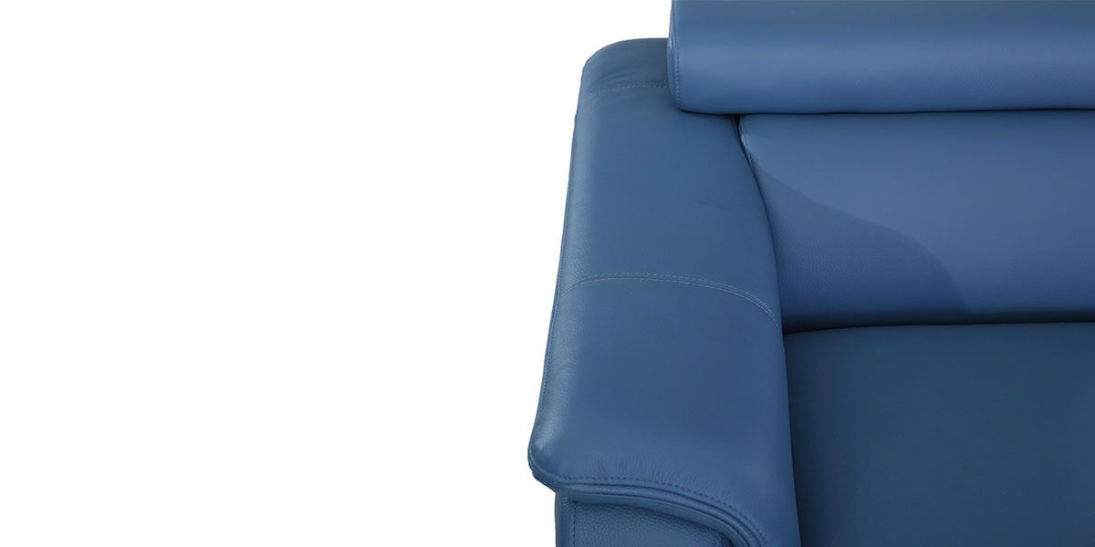 Fauteuil_Design_en_cuir_NEYLA_-_Bleu_9_LaMaisonDuCanapé