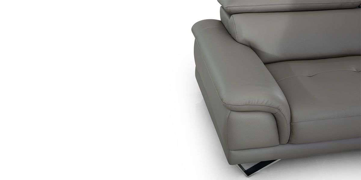 Fauteuil_Design_en_cuir_BRAME_-_Gris_8_LaMaisonDuCanapé