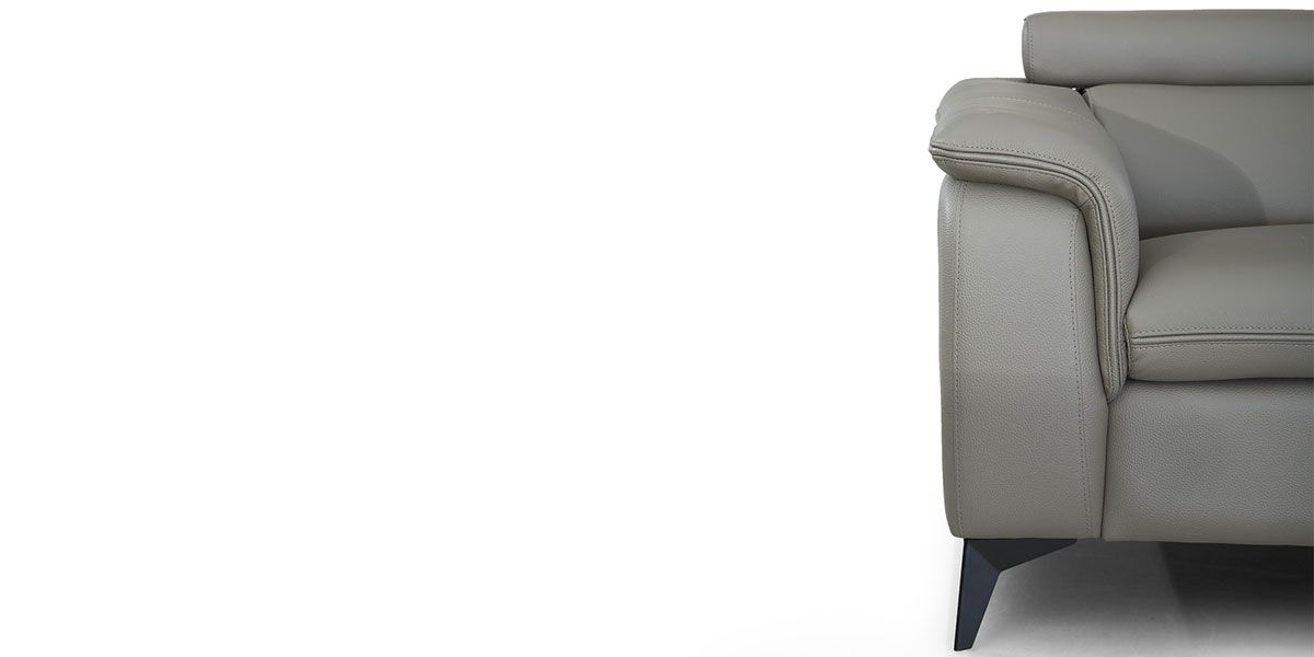 Fauteuil_en_cuir_NEYLA_11_LaMaisonDuCanapé