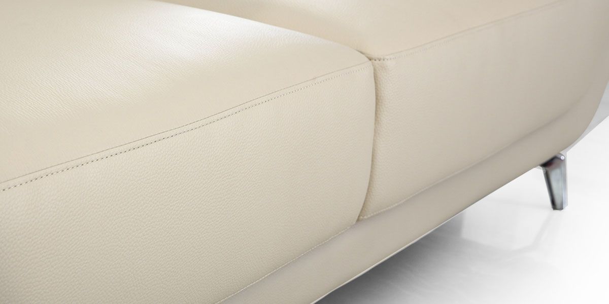 Canapé_3_places_en_cuir_LEA_-_Beige_12_LaMaisonDuCanapé