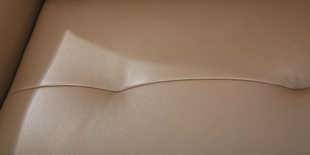 Fauteuil_en_cuir_BRAME_11_LaMaisonDuCanapé