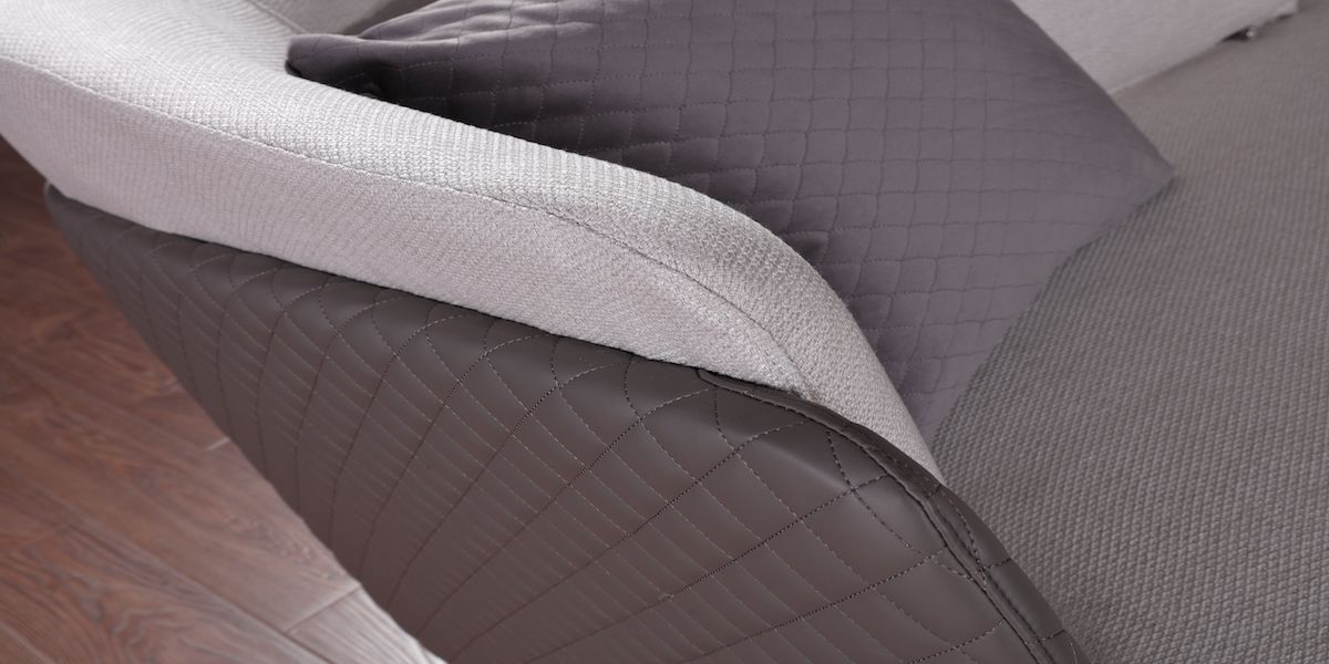 Canapé_4_places_en_tissu_SARAYA_-_Gris_clair_et_Gris_foncé_4_LaMaisonDuCanapé