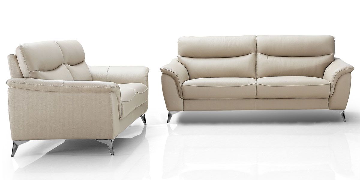 Canapé_3_places_en_cuir_MADRID_-_Beige_2_LaMaisonDuCanapé