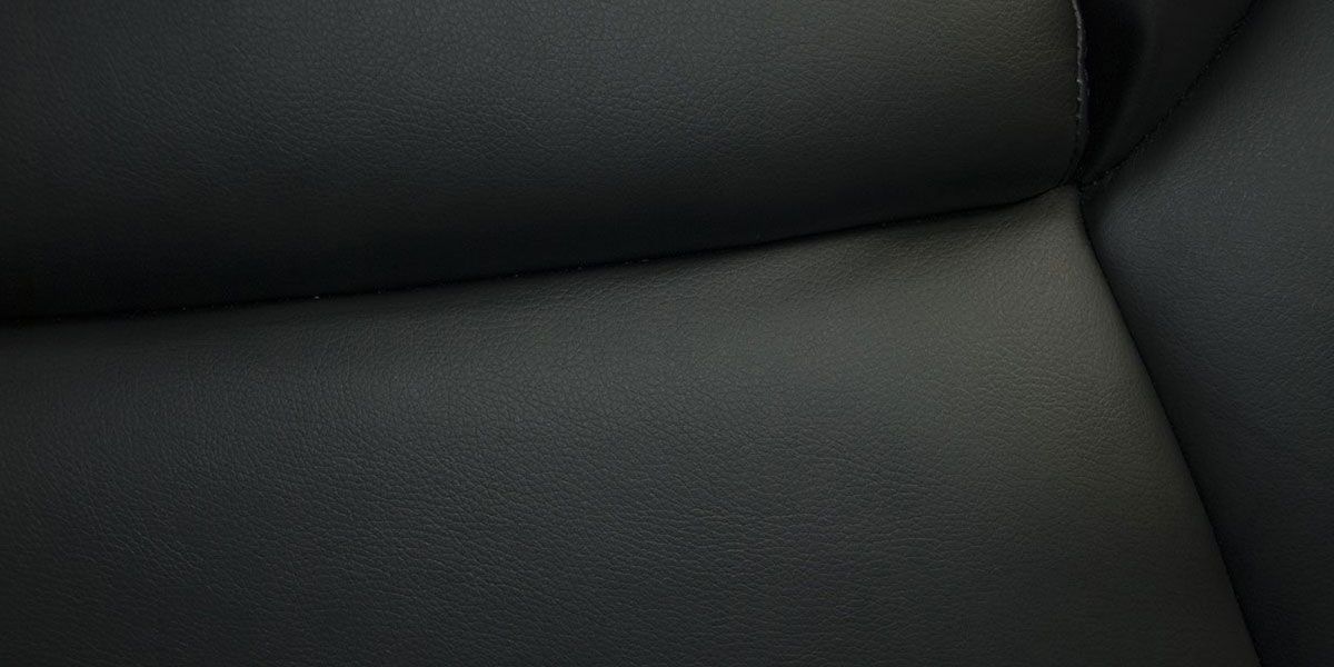Fauteuil_en_cuir_noir_CORAL_3_LaMaisonDuCanapé