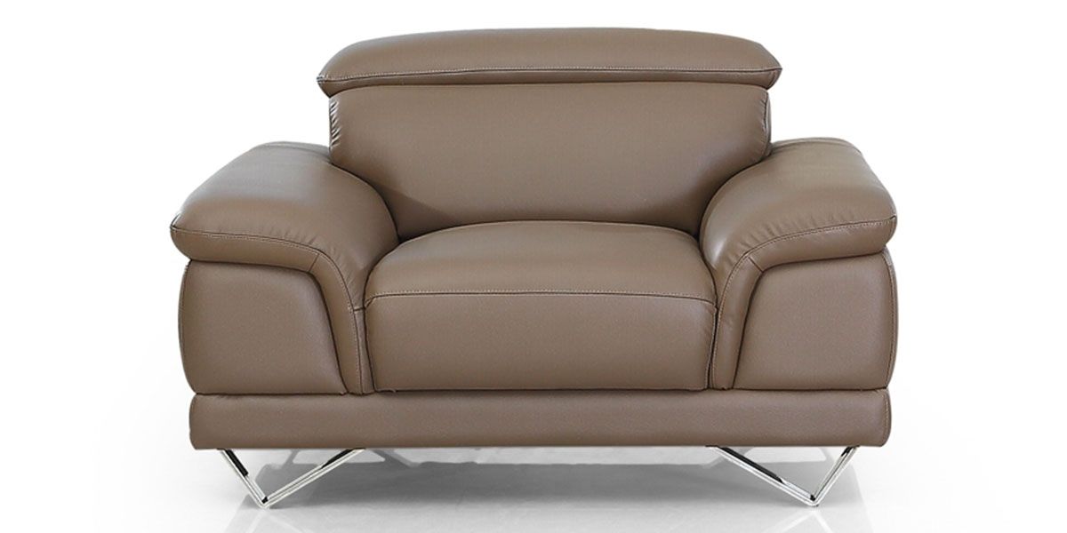 Fauteuil_Design_en_cuir_BRAME_-_Marron_clair_1_LaMaisonDuCanapé