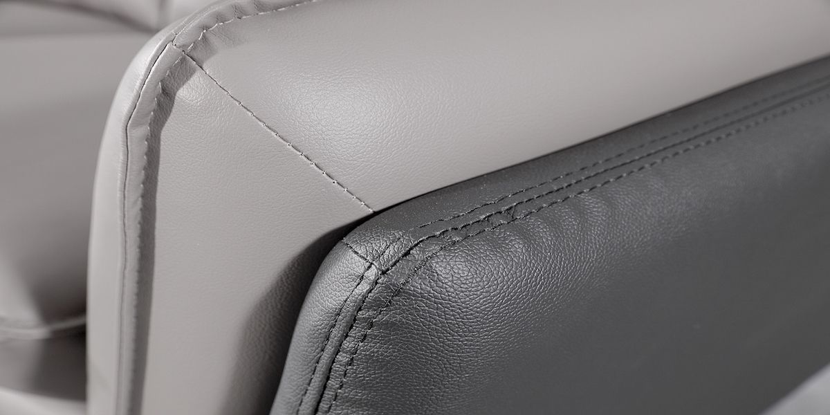 Fauteuil_en_cuir_NAEL_-_Gris_5_LaMaisonDuCanapé
