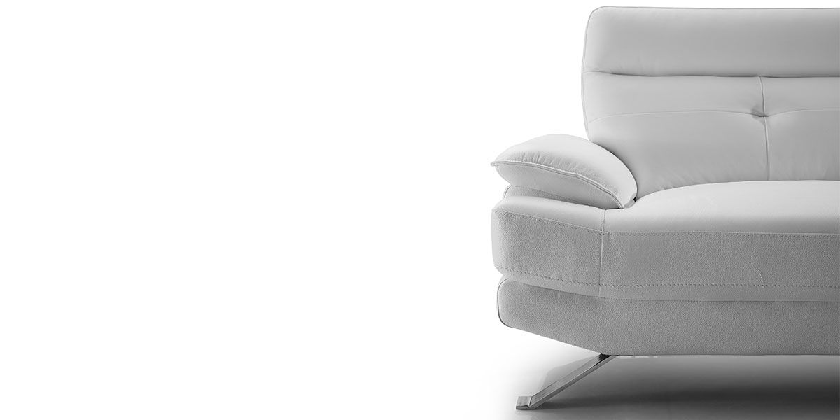 Fauteuil_Design_en_cuir_SYDNEY_-_Blanc_écru_5_LaMaisonDuCanapé