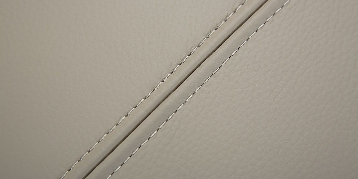 Canapé_d'angle_droit_en_cuir_KARL_-_Beige_14_LaMaisonDuCanapé