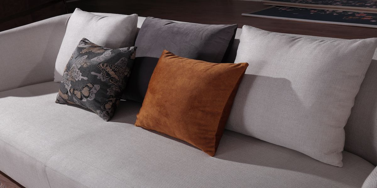 Canapé_4_places_en_tissu_SARAYA_-_Beige_et_Gris_LaMaisonDuCanapé