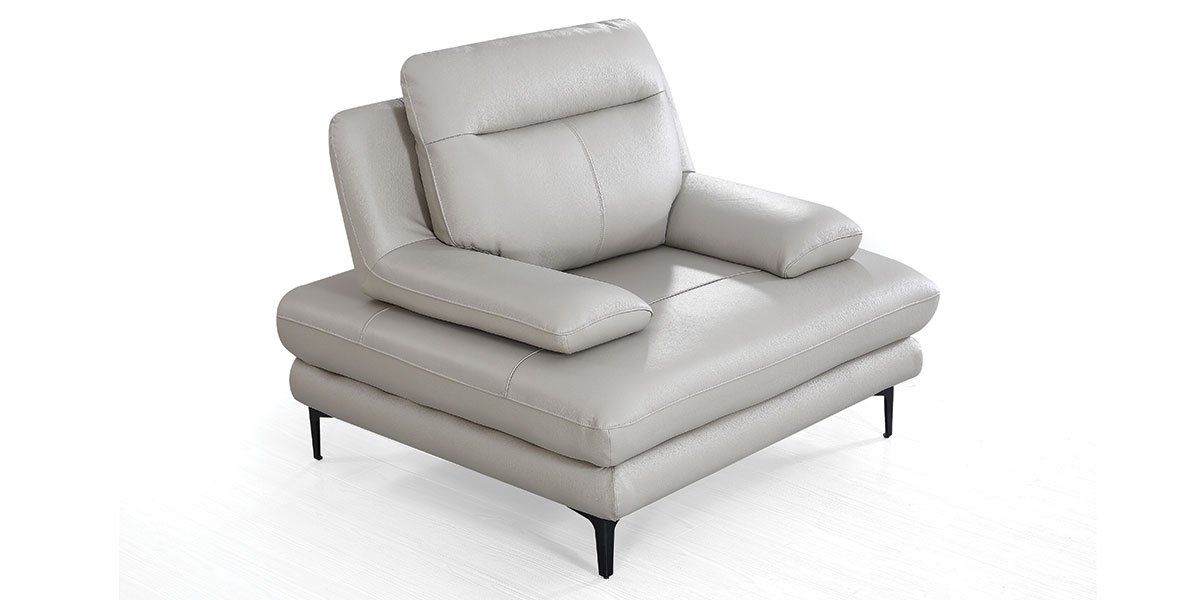 Fauteuil_cuir_Design_avec_dossier_avance-recul_LYA_LaMaisonDuCanapé