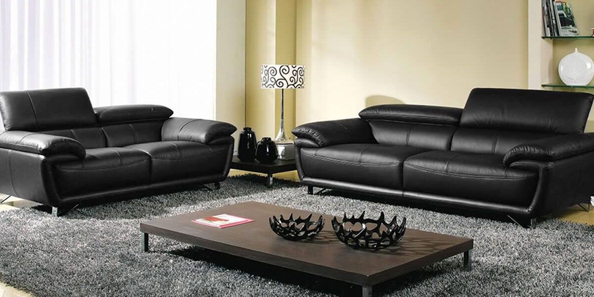 Fauteuil en cuir noir BAYA