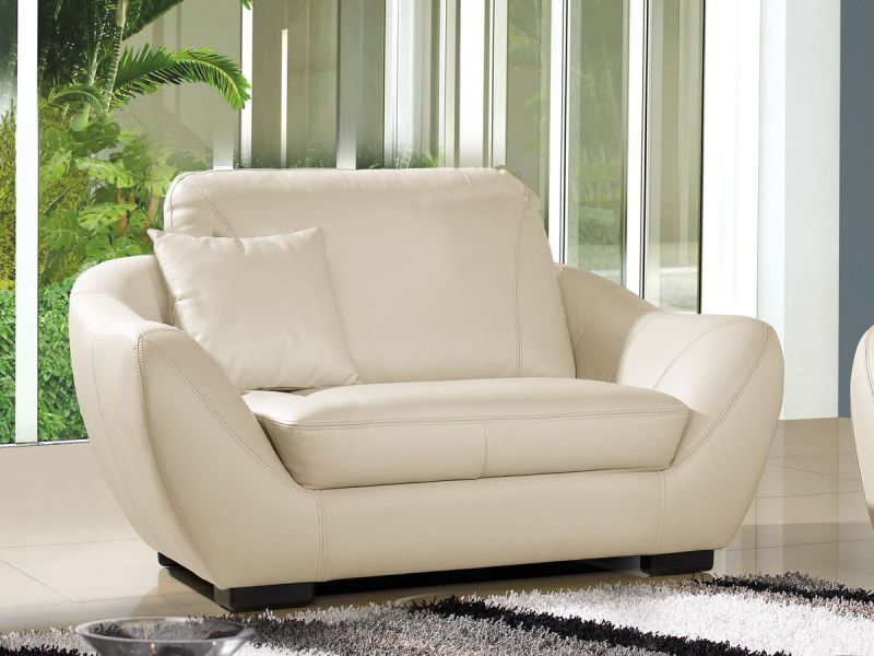 Fauteuil en cuir beige JULIETTA