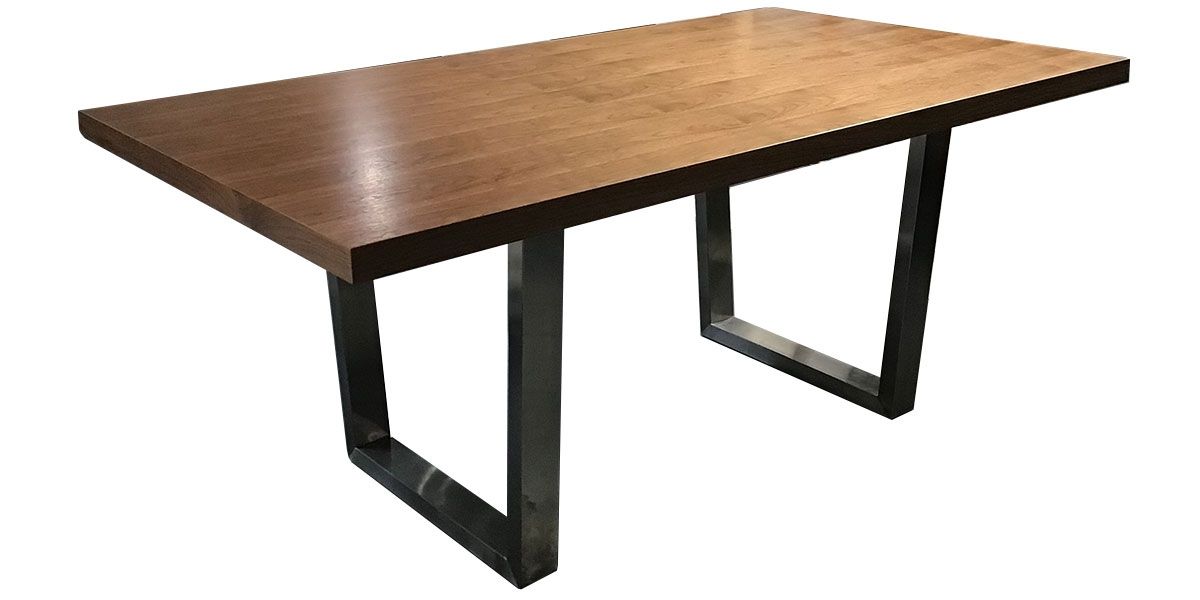 Table à manger bois MIA - Noyer